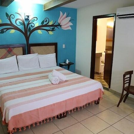 Forrest Hotel Huatulco Exterior photo