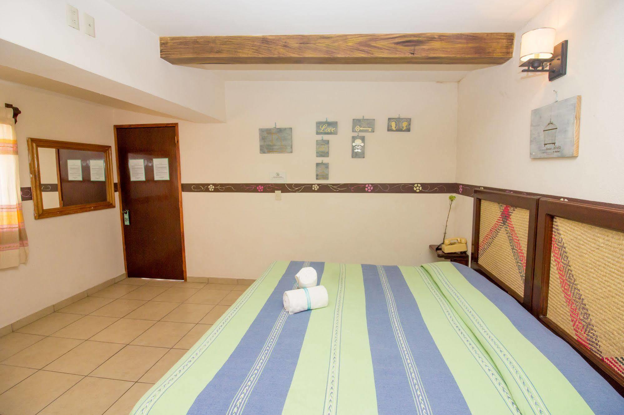 Forrest Hotel Huatulco Exterior photo